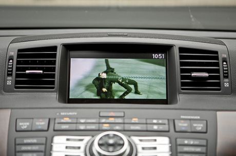 System DVD Studio Surround w nowym Infiniti M35