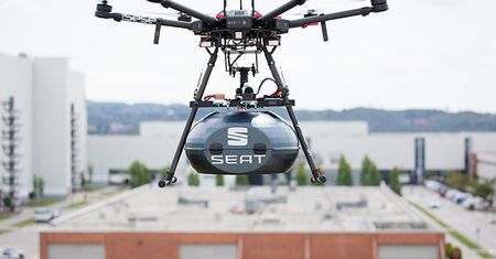 Seat używa dronów w swojej fabryce. To szybkie i ekologiczne rozwiązanie