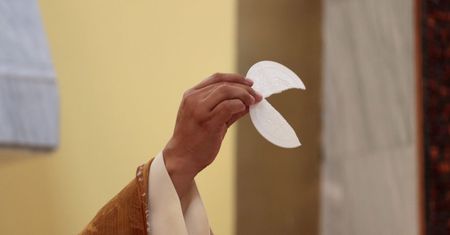 Czterech księży z Piły zakażonych. Setki parafian w kwarantannie