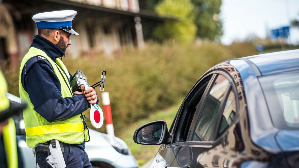 Trybunał Konstytucyjny orzekł, że uniemożliwienie osobom, którym odebrano prawo jazdy określonej kategorii, odzyskania prawa jazdy innych kategorii, jest niezgodne z konstytucją