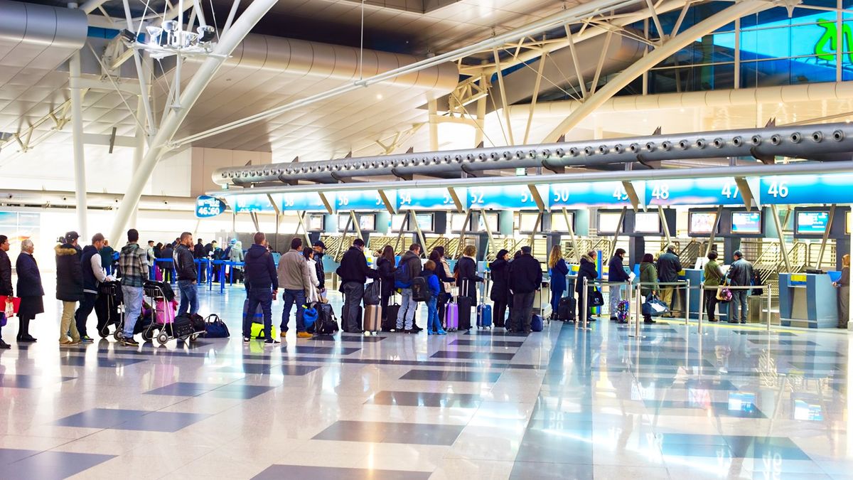 Drugie co do wielkości lotnisko w Portugali tymczasowo zamknięte