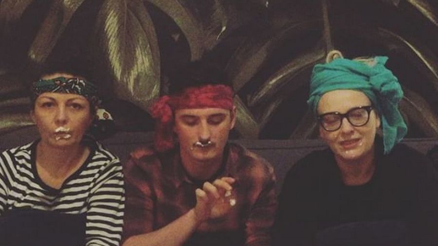 Kasia Nosowska i jej grupa grubasów