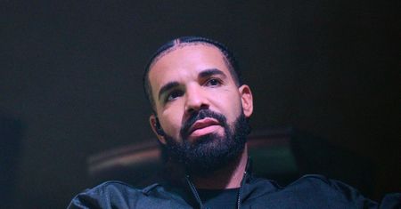 Drake wydał fortunę za używaną czapkę. Jej historia niepokoi