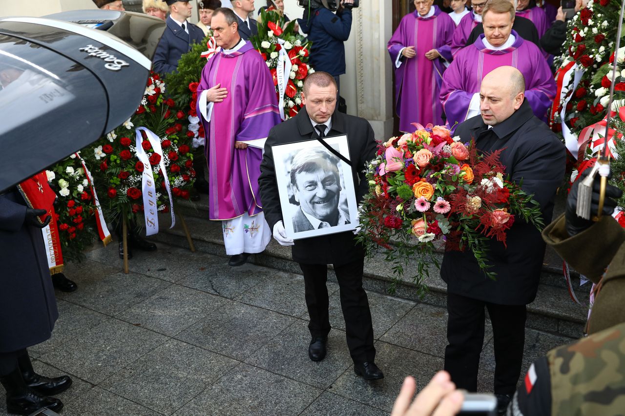 Niezwykły widok na niebie podczas pogrzebu Hermaszewskiego