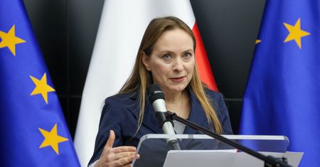 "Wreszcie!". Minister Pełczyńska-Nałęcz o 2,9 mld zł, które płyną do Polski