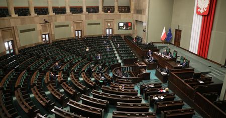 "Chronić polskie rodziny". PiS chce powołać nowy instytut