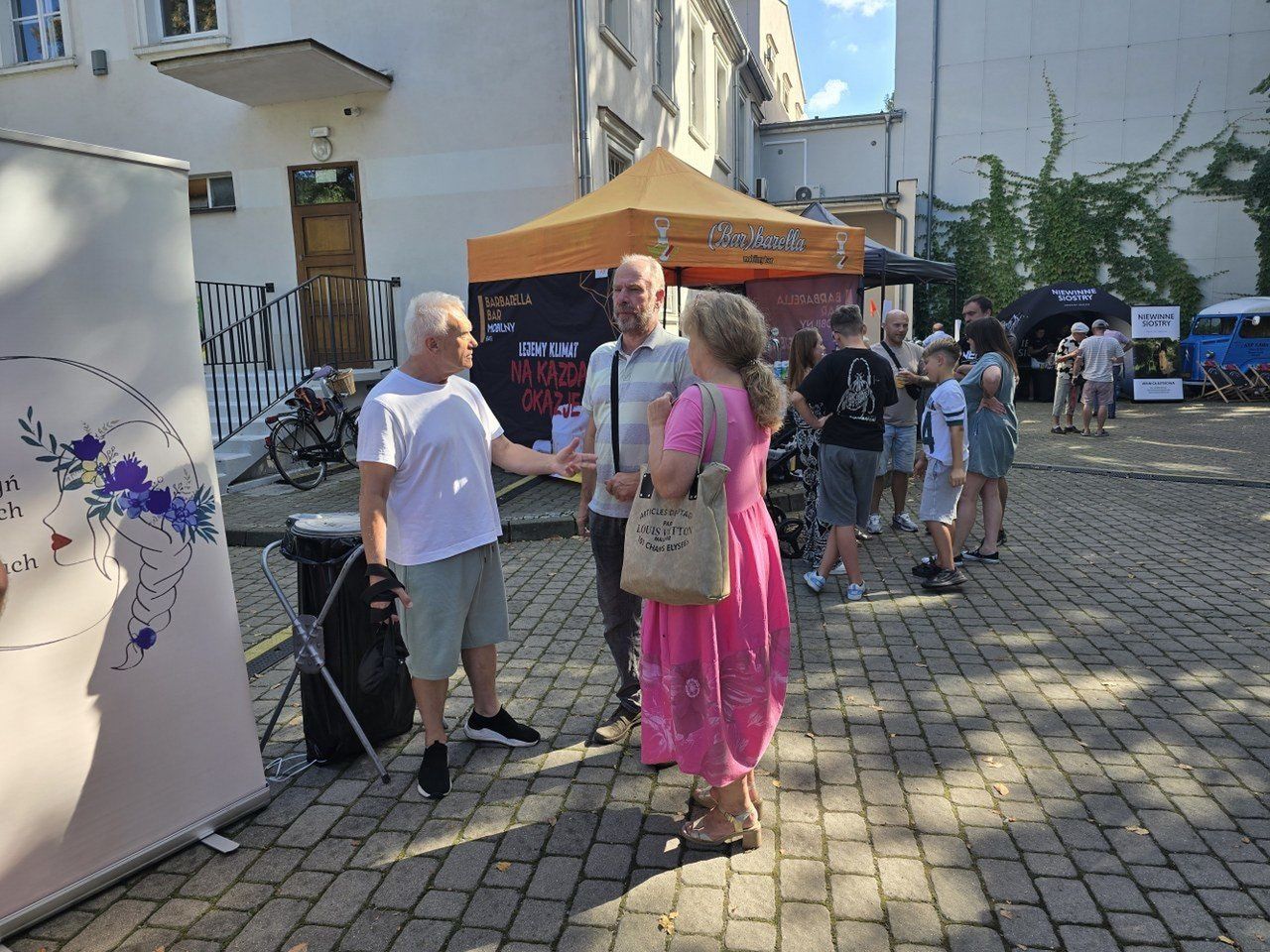 Niedzielny piknik "Leszczyńskie smaki" przyciągnął do Parku Satyryków w Lesznie sporą grupę mieszkańców