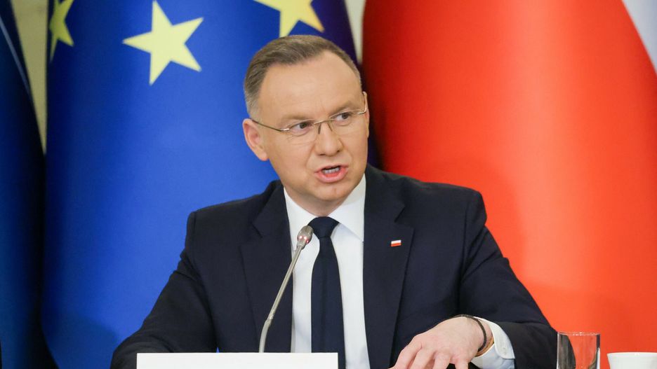Początkowo Andrzej Duda miał się nie sprzeciwiać odwoływaniu ambasadorów i mianowaniu nowych, przez nowy rząd