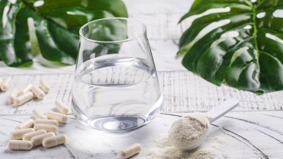 Kolagen można kupić w tabletkach, kapsułkach, tzw. shotach, a nawet w drinkach