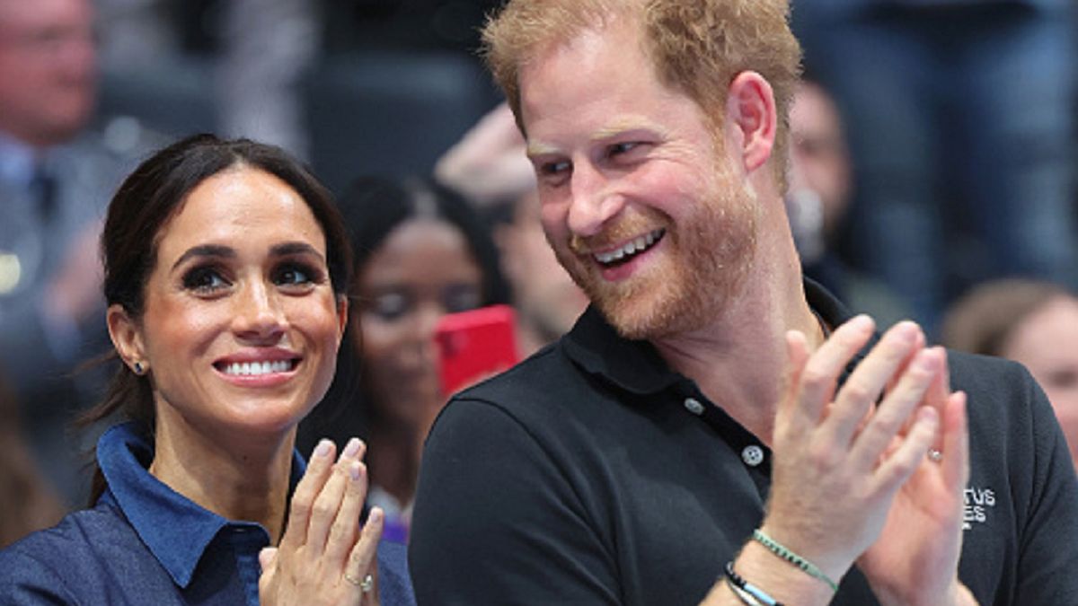 Harry nosi specjalne bransoletki