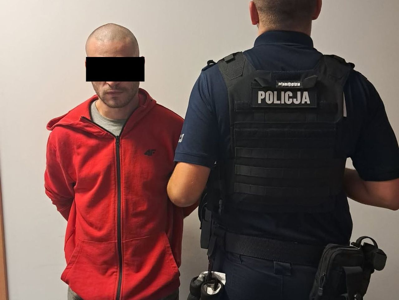 Warszawa: Włamał się do sklepu, ale zapomniał o kamerach
