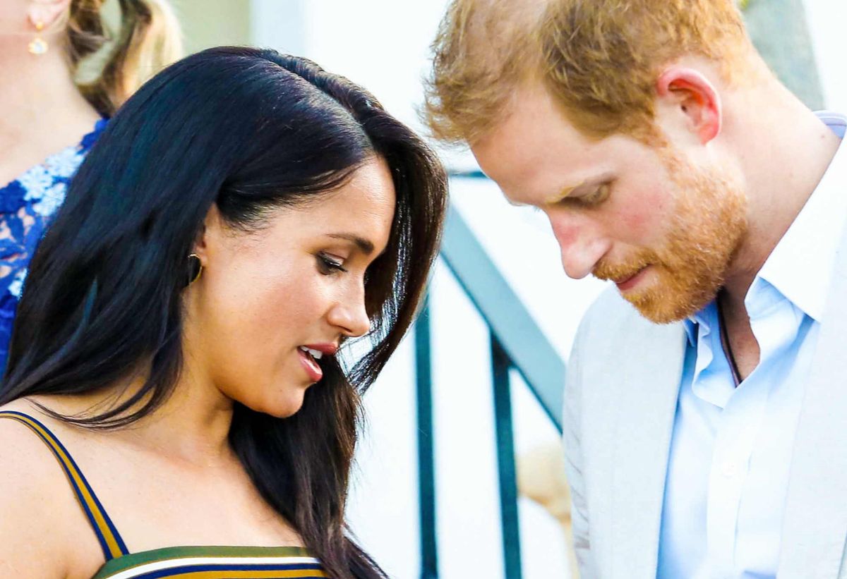 Meghan i Harry trafili z deszczu pod rynnę