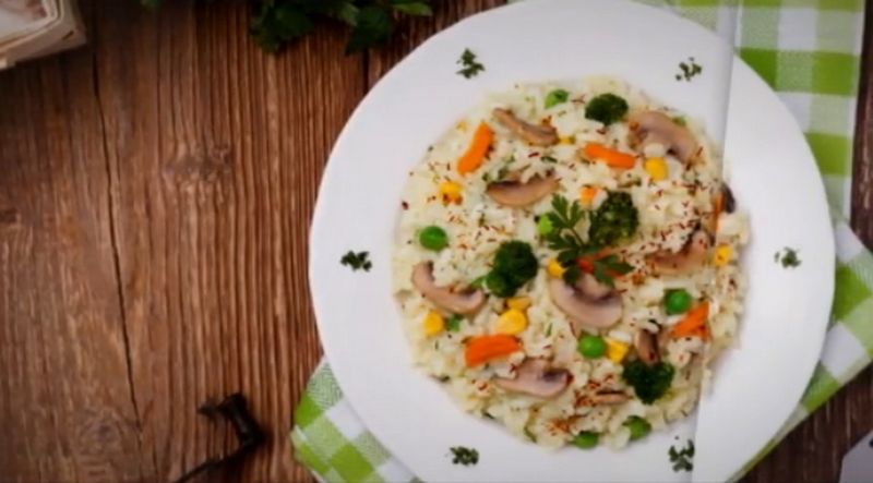 Jak gotować ryż, żeby miał jak najmniej arsenu? (WIDEO)