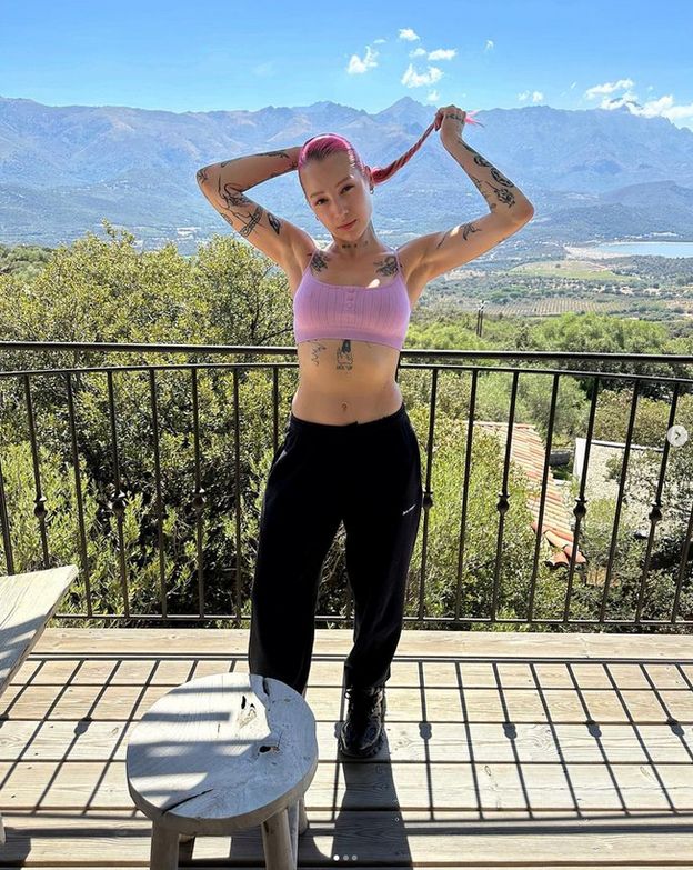 Young Leosia utknęła w Izraelu! "WYBUCHŁA KOLEJNA RAKIETA. Próbujemy wsiąść do jakiegokolwiek samolotu"