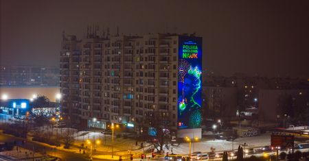 Skłodowska-Curie w miejskiej przestrzeni. Nowa kampania ORLENu