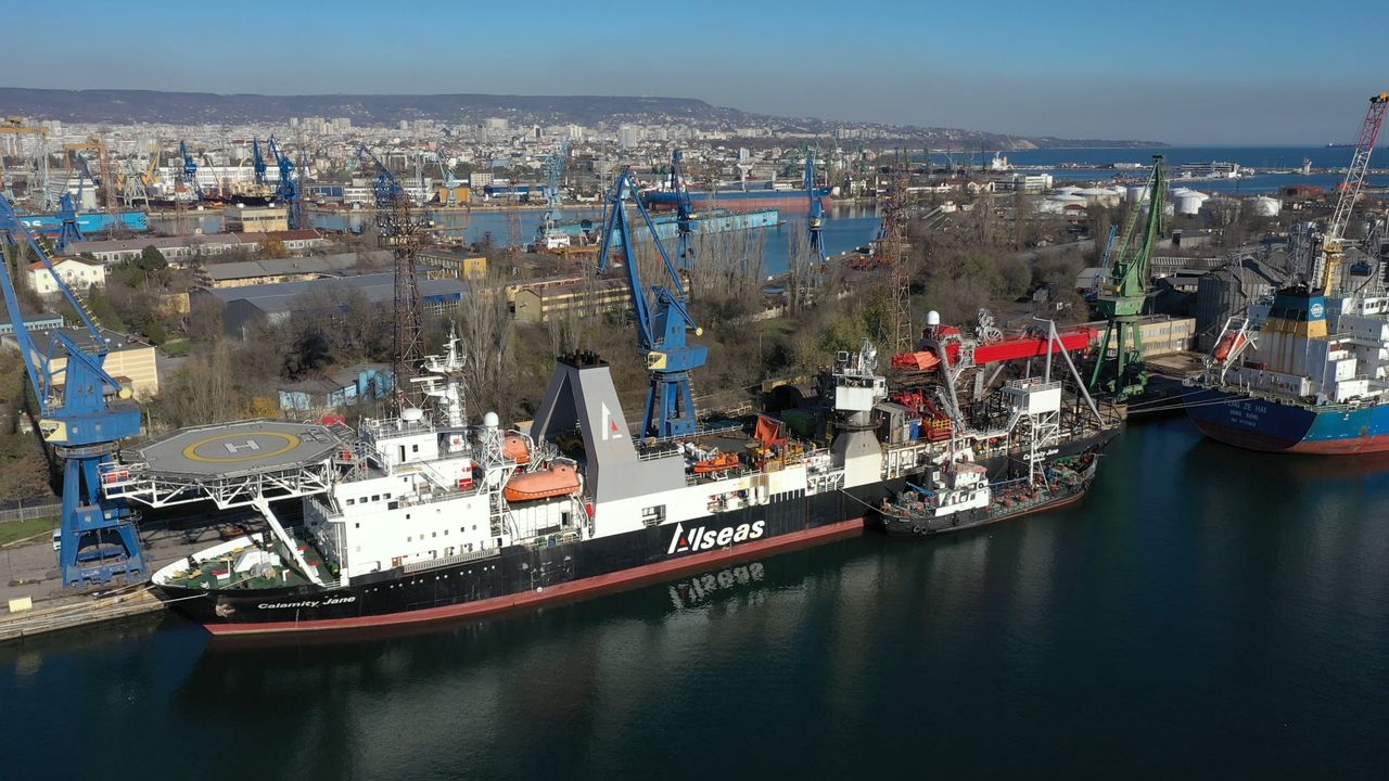 Nord Stream 2. Wznowiono prace. USA grożą sankcjami dla firm biorących udział w projekcie