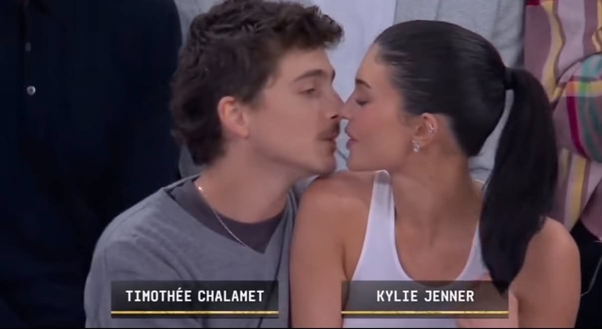 Kylie Jenner i Timothée Chalamet na meczu