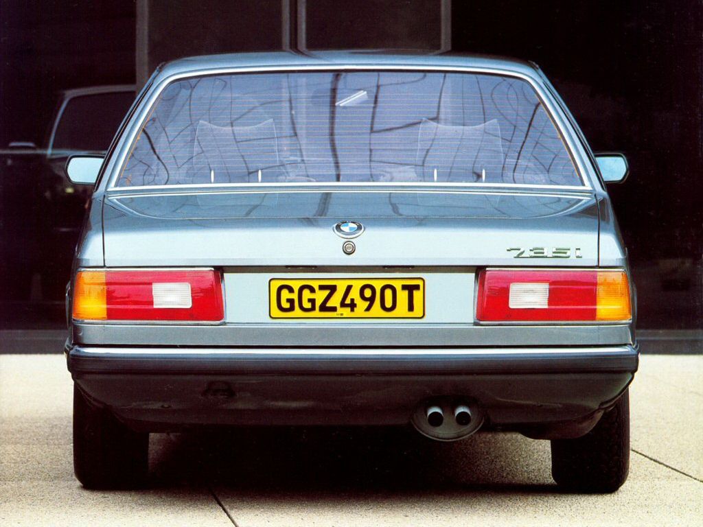 BMW Serii 7 26