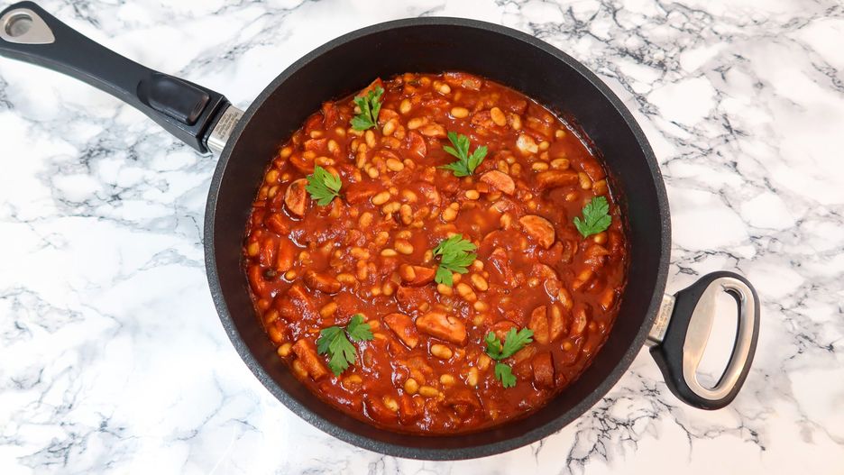 Błyskawiczna fasolka po bretońsku. Fot.: smakowitedania.com