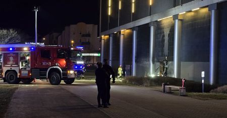 Pożar elewacji w Galerii Wisła. Ewakuowano blisko 400 osób!