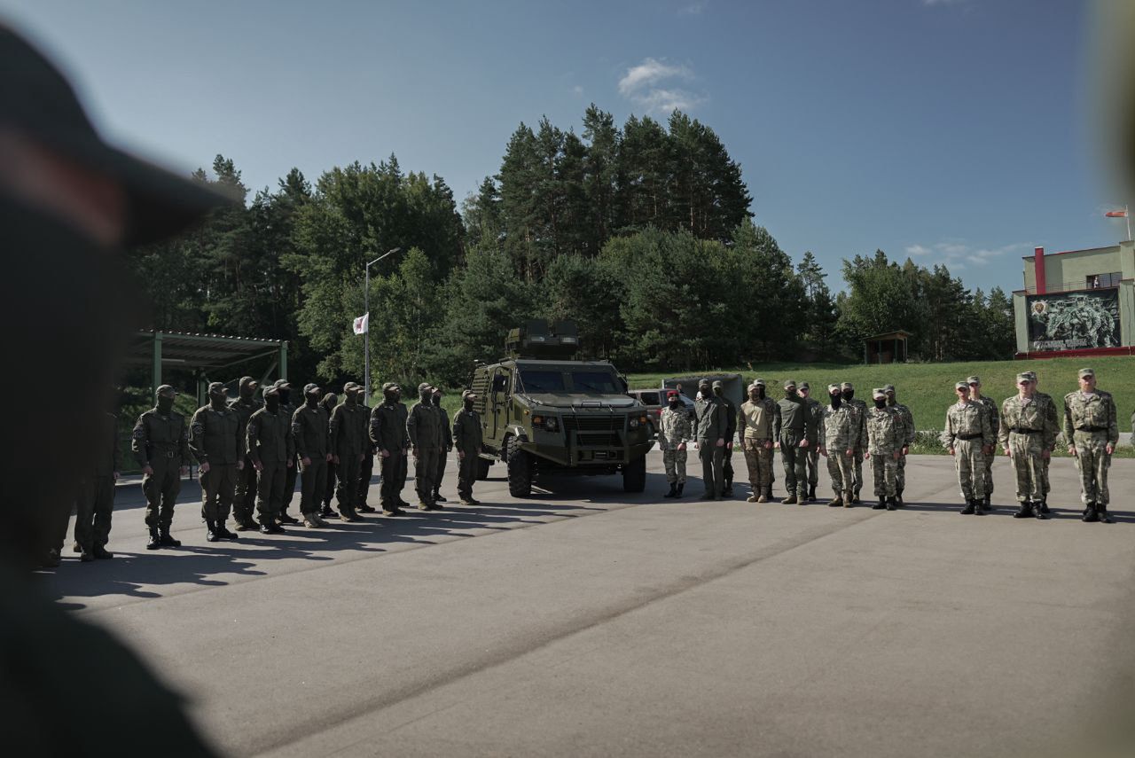 Białorusini pokazali zdjęcia wojsk. Jeden pojazd przyciąga uwagę