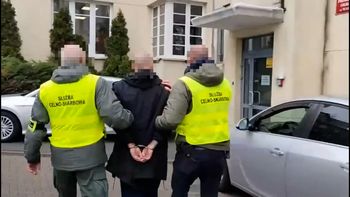 Trzech zatrzymanych. W tle lewe faktury na kilkadziesiąt mln zł