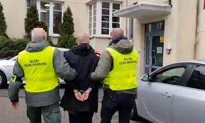 Trzech zatrzymanych. W tle lewe faktury na kilkadziesiąt mln zł