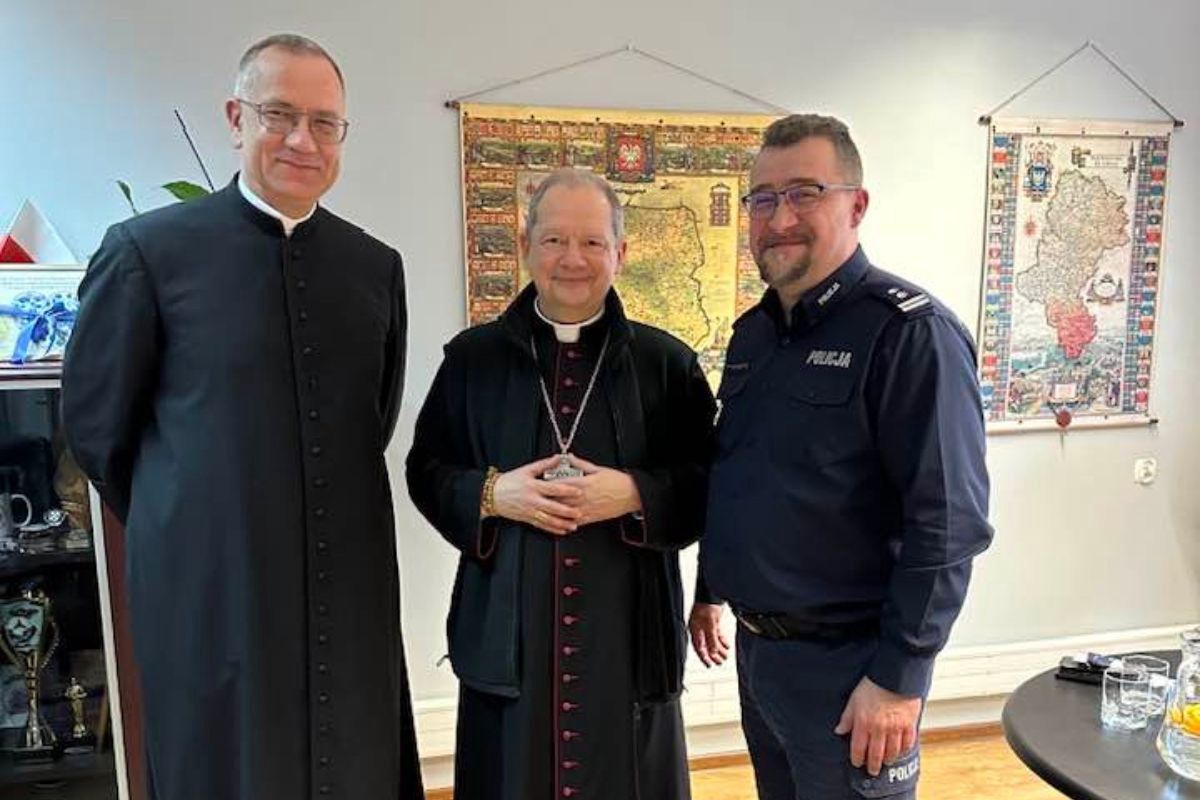 Smutek na Śląsku. Ksiądz żegna zmarłego komendanta policji. "Bardzo wiele nas łączyło"