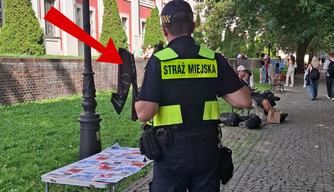 To nie fotomontaż. Taki widok w parku. Aż przyjechali strażnicy