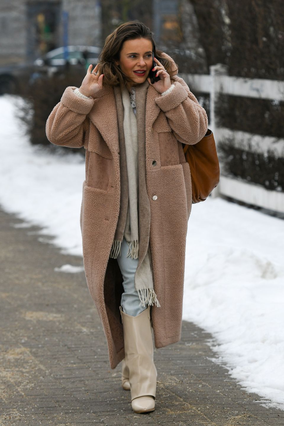 Edyta Herbuś "przyłapana" na mieście. Wozi się autem za 250 tys.