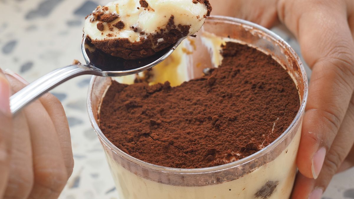 Nocna owsianka tiramisu smakuje jaki deser