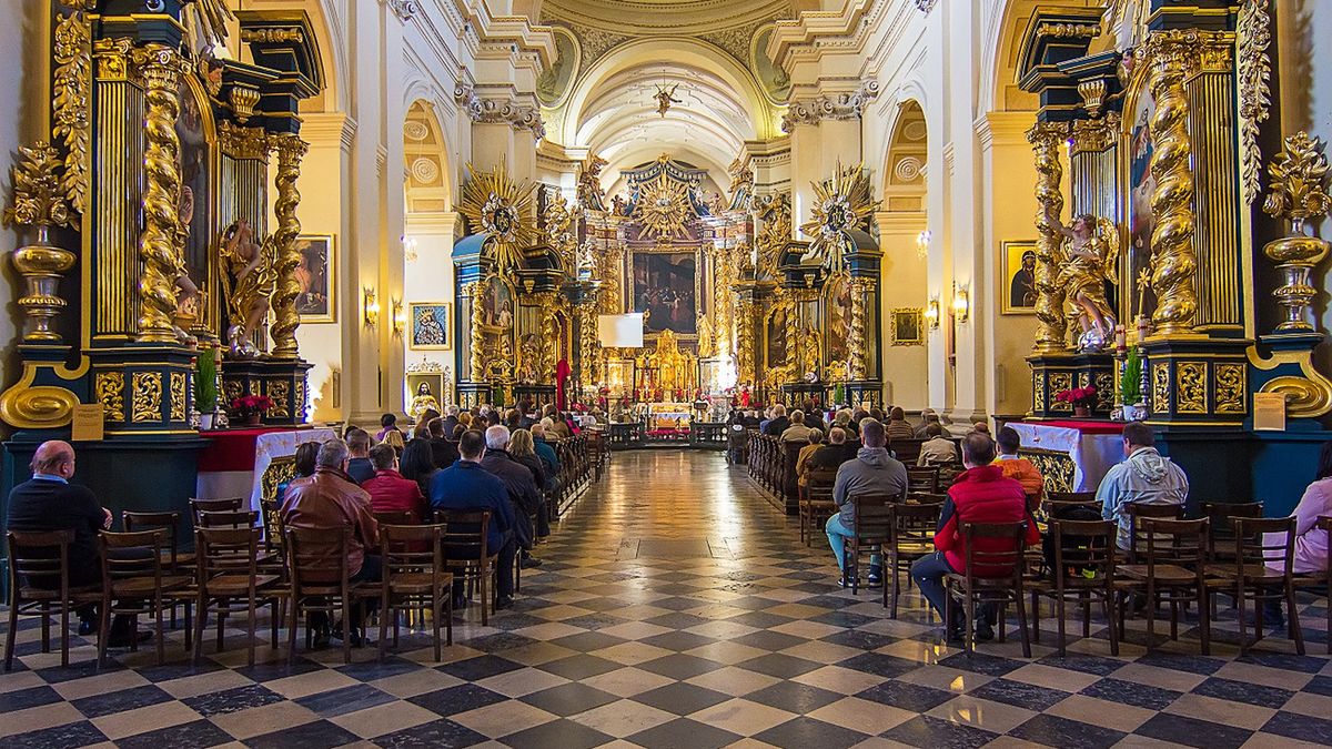 Wielkanoc 2020. Aplikacja Msza online dla każdego katolika