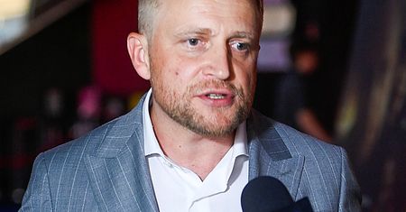 Piotr Adamczyk ostro o polskiej edukacji. "To bardzo niszczy kreatywność"