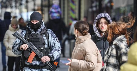 "Dezerterzy i wyrzutki". Duma Państwowa wypowiada wojnę Rosjanom na emigracji