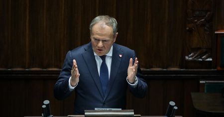 Donald Tusk grzmi z mównicy. "Opamiętajcie się"