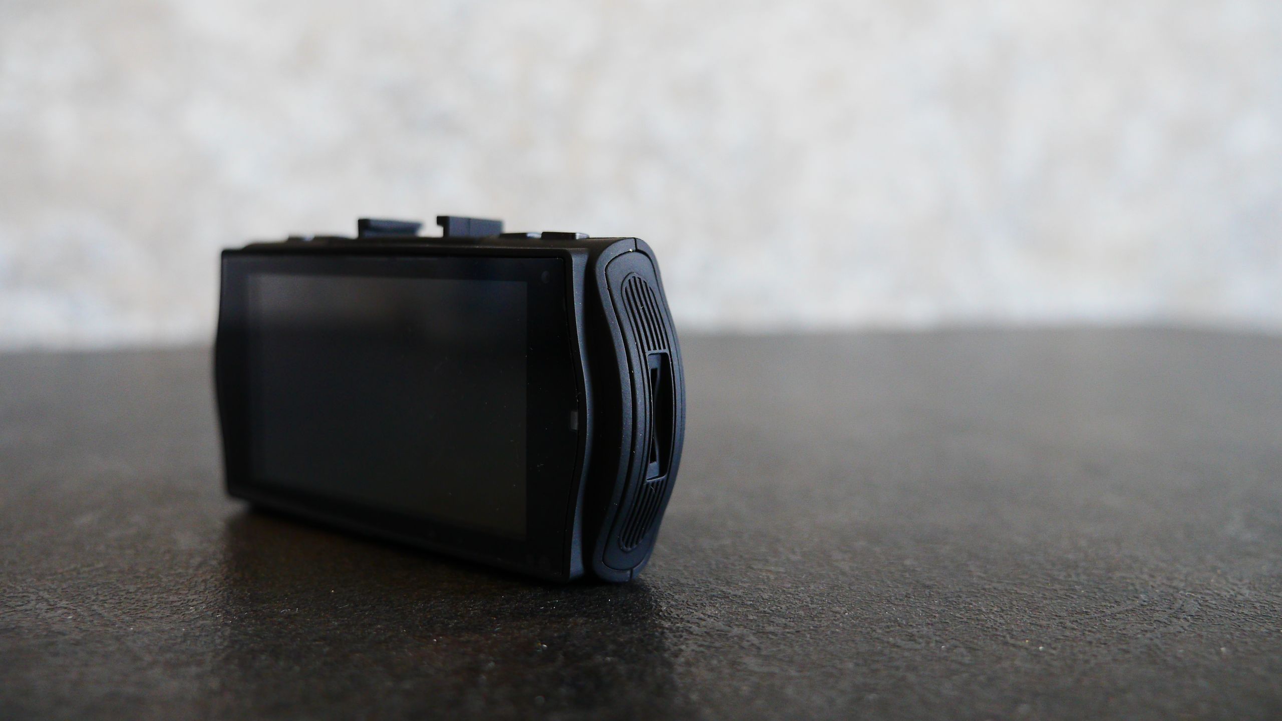 Krótki test LAMAX C9: Kamerka samochodowa z GPS i bazą fotoradarów 6