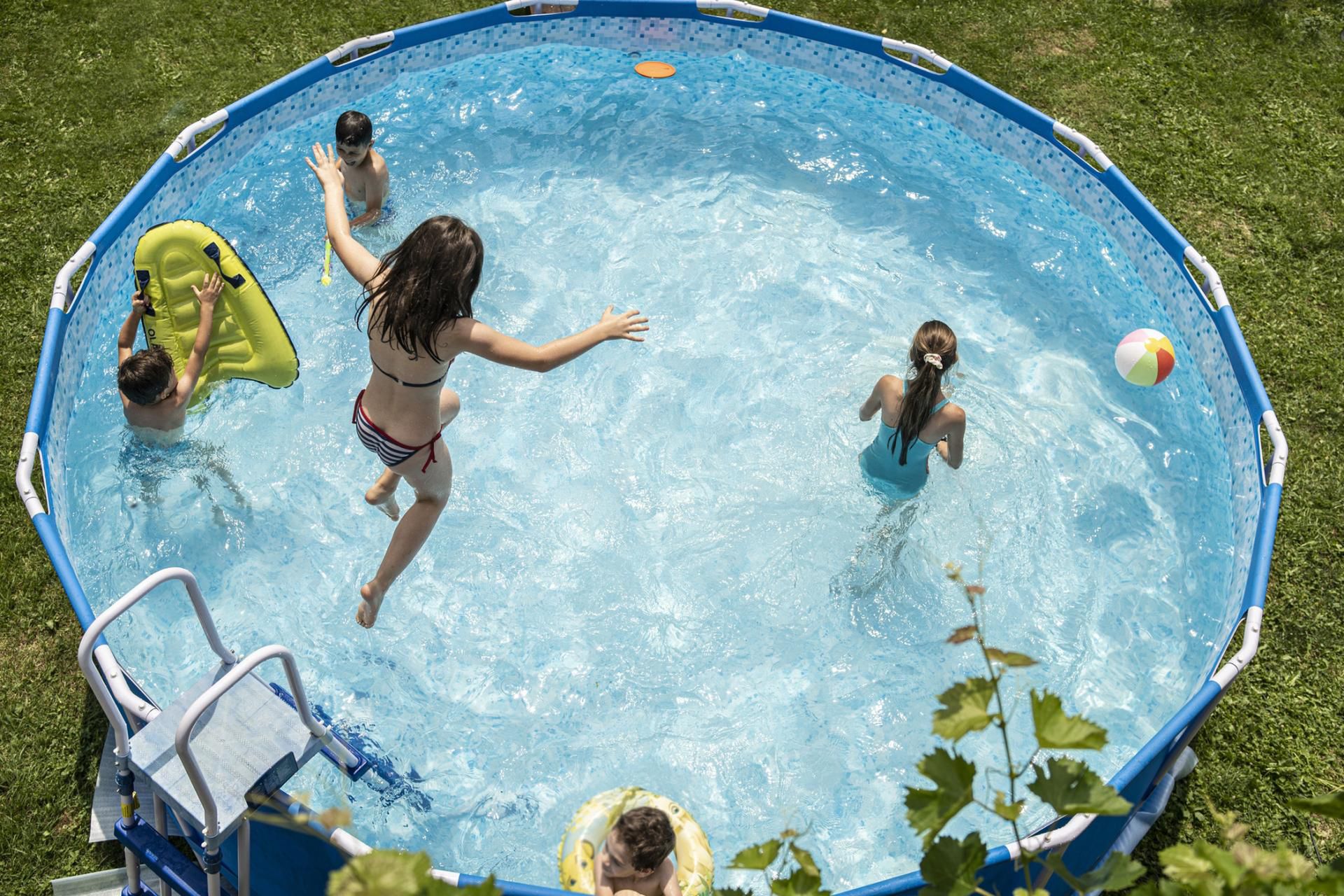 Jak ekspresowo podgrzać wodę w basenie?