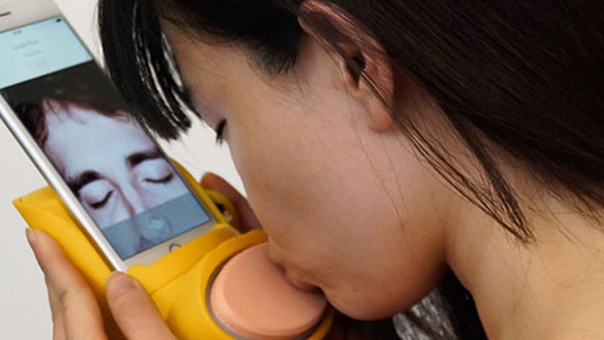 5 wyjątkowo głupich akcesoriów do smartfonów 1