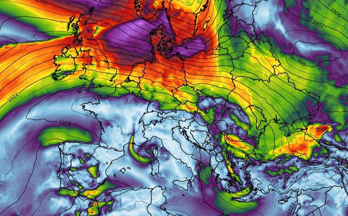 Wichura nadciąga. Alerty RCB dla całej Polski