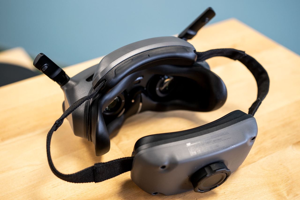 Dji Avata 2 - widok na soczewki Dji Goggles 3