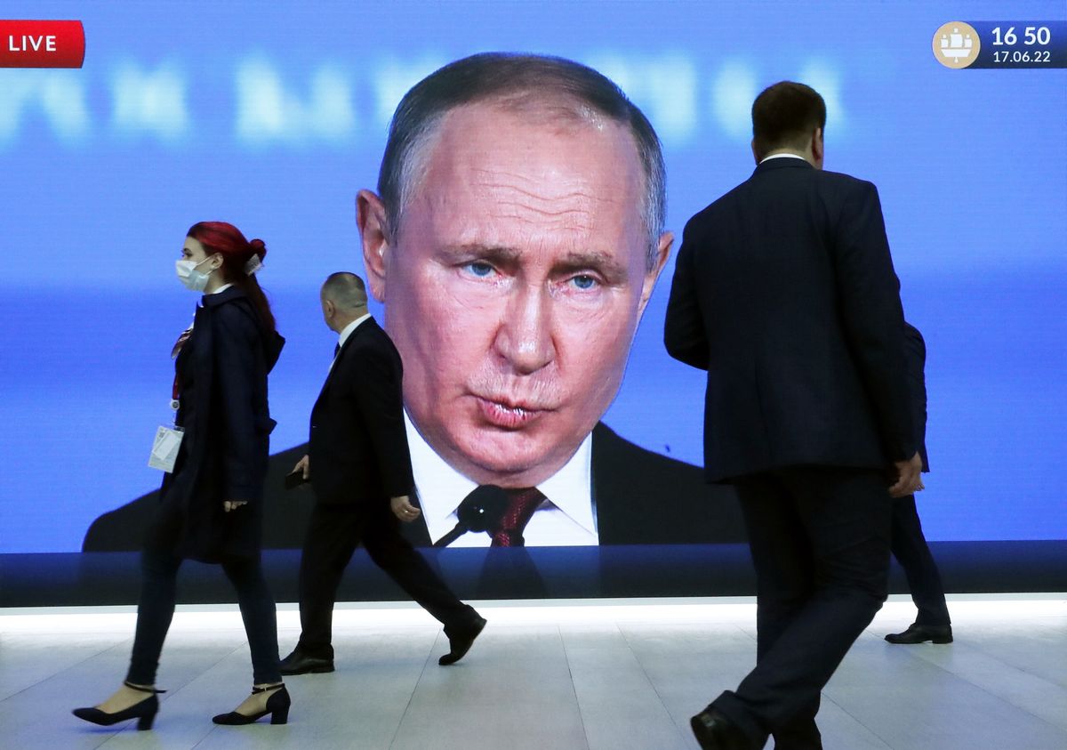 Ukraina o decyzji Putina: "Udaje, że ma sytuację pod kontrolą"