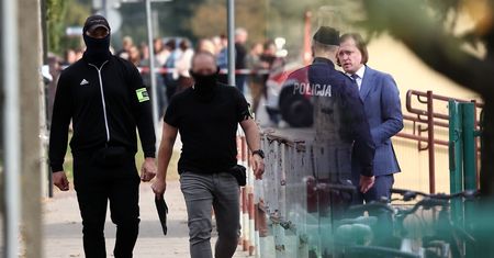 Rodzicom się nie dogodzi. A swojej winy ws. nożowników nie widzą [OPINIA]