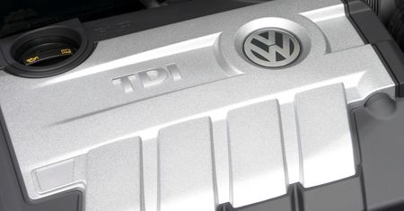 Ugoda w sprawie afery spalinowej na 10 mld dolarów. Volkswagen ma jednak inny problem