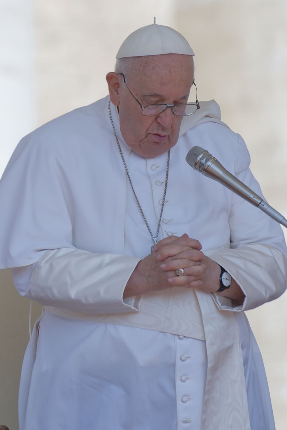 Papież Franciszek trafił do szpitala. Powodem mają być badania