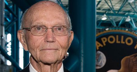 Michael Collins nie żyje. To astronauta z pierwszej misji Apollo 11 na Księżyc