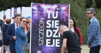 Szczecin w obiektywie czasu - 80 lat historii miasta. Wyjątkowa wystawa na Jasnych Błoniach