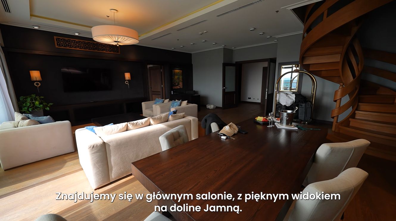Drogo i jedzenie nie zachwyciło. Kolejna podróż Książula