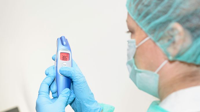 Czy mając temperaturę można się zaszczpeić?