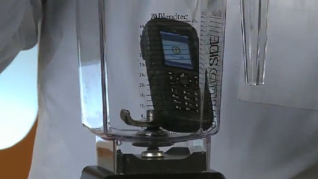 Sonim XP3300 Force - czy komórkowy twardziel wygra z blenderem? [wideo] 1