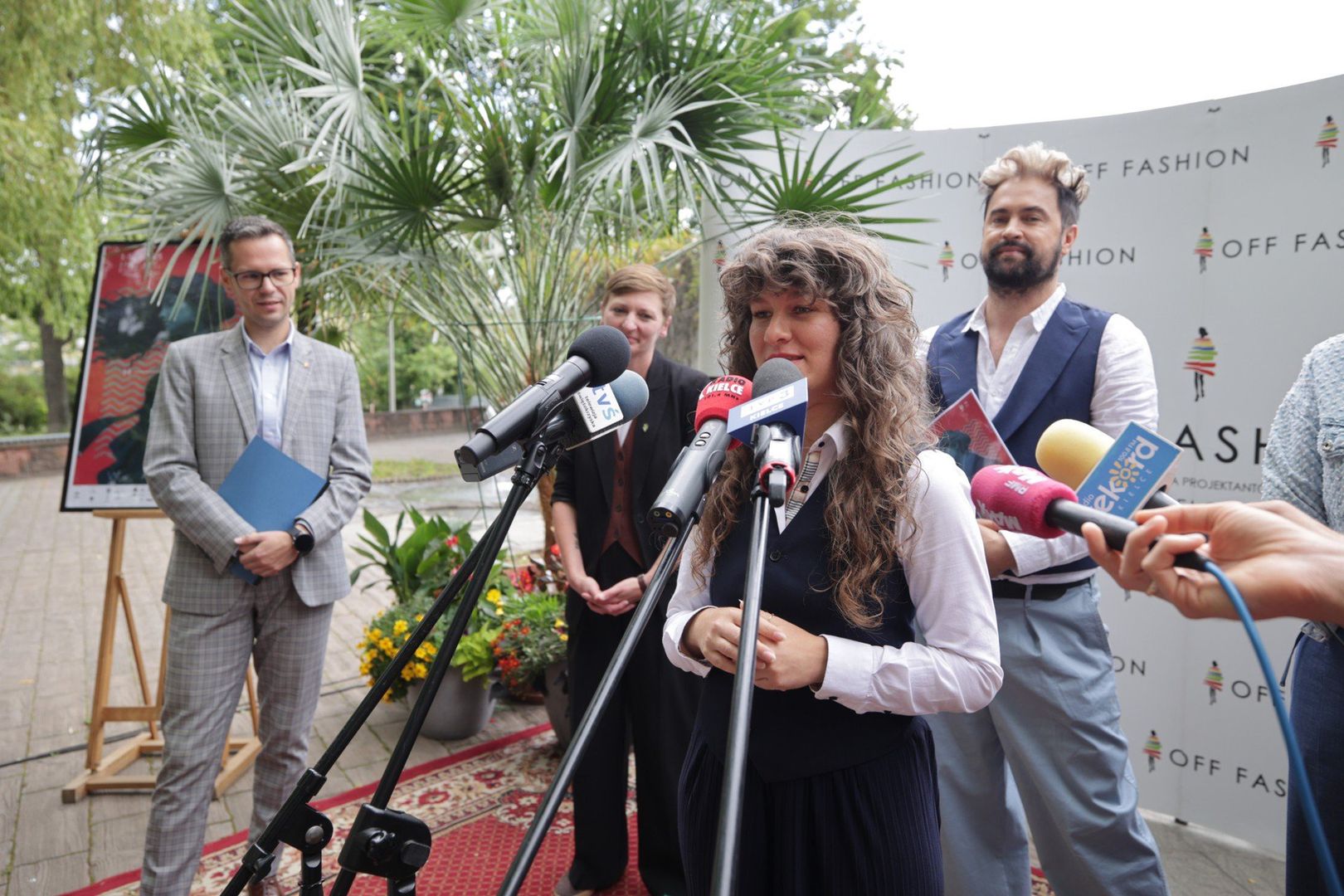 Agata Chrobot, przedstawiciela Vive Textile Recycling, sponsora strategicznego konkursu opowiedziała o dodatkowych atrakcjach szykowanych przez tę firmę.